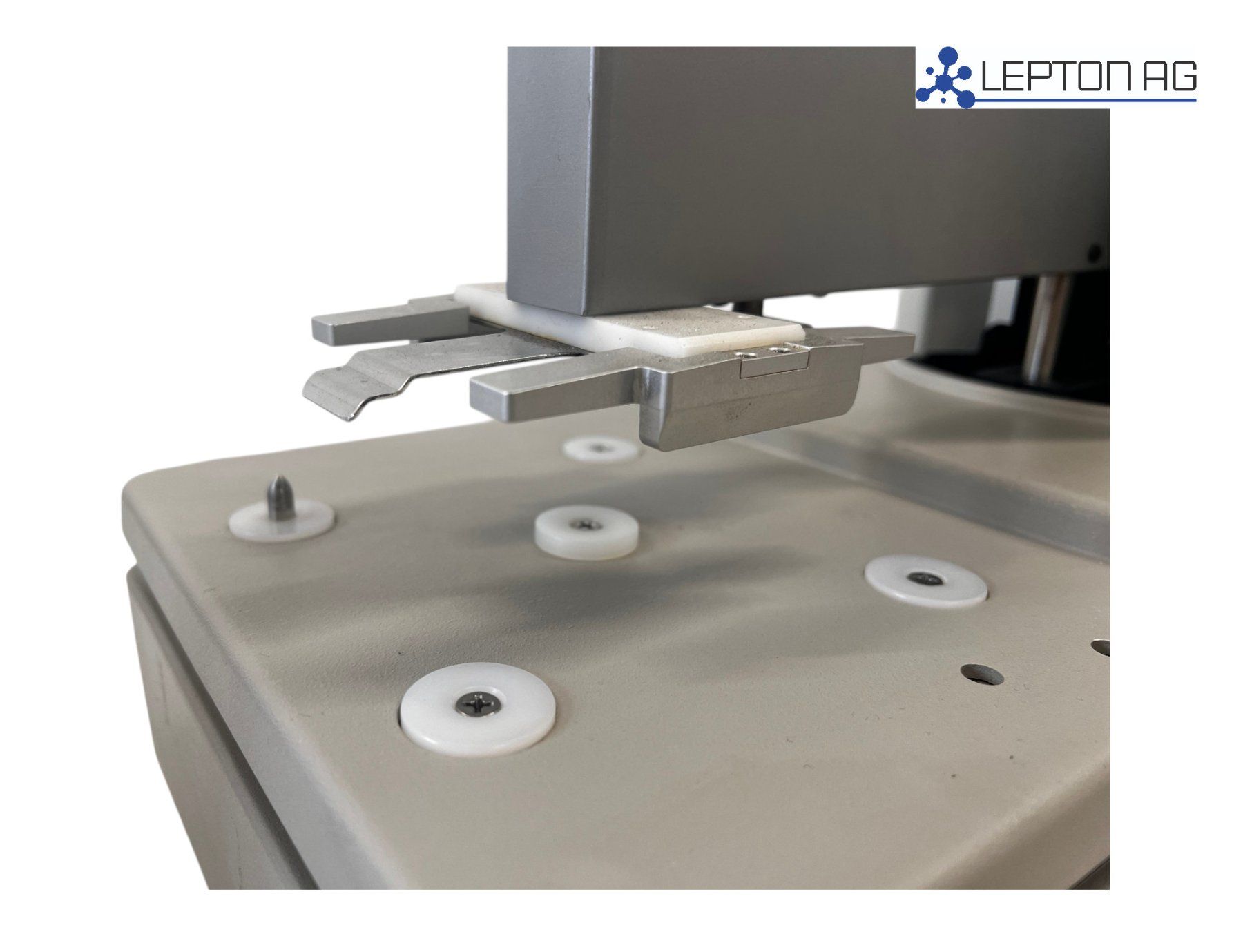 Accessori da laboratorio: Caliper Life Sciences 70672/3 Microplate Handler – Usato da Niederdorf venduto da LeptonAG_Labor 3
