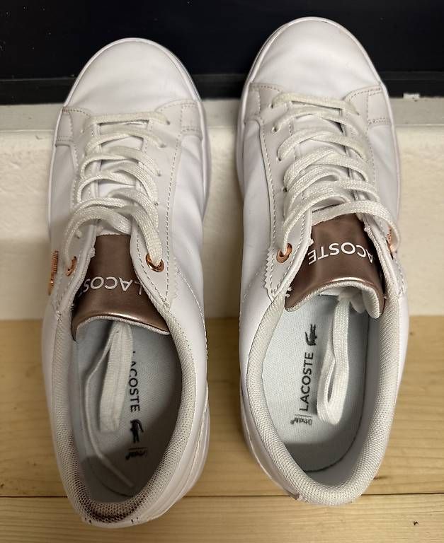 Lacoste Damenschuhe: Lacoste  Sneaker weiss Gr. 38 – Gebraucht aus Frutigen von sal_9lqd 2