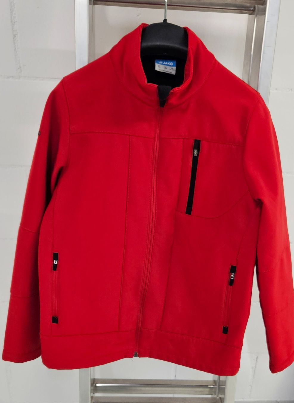 Giacche: Softshelljacke rot Gr 152 – Usato da Bönigen venduto da mon_8fw5