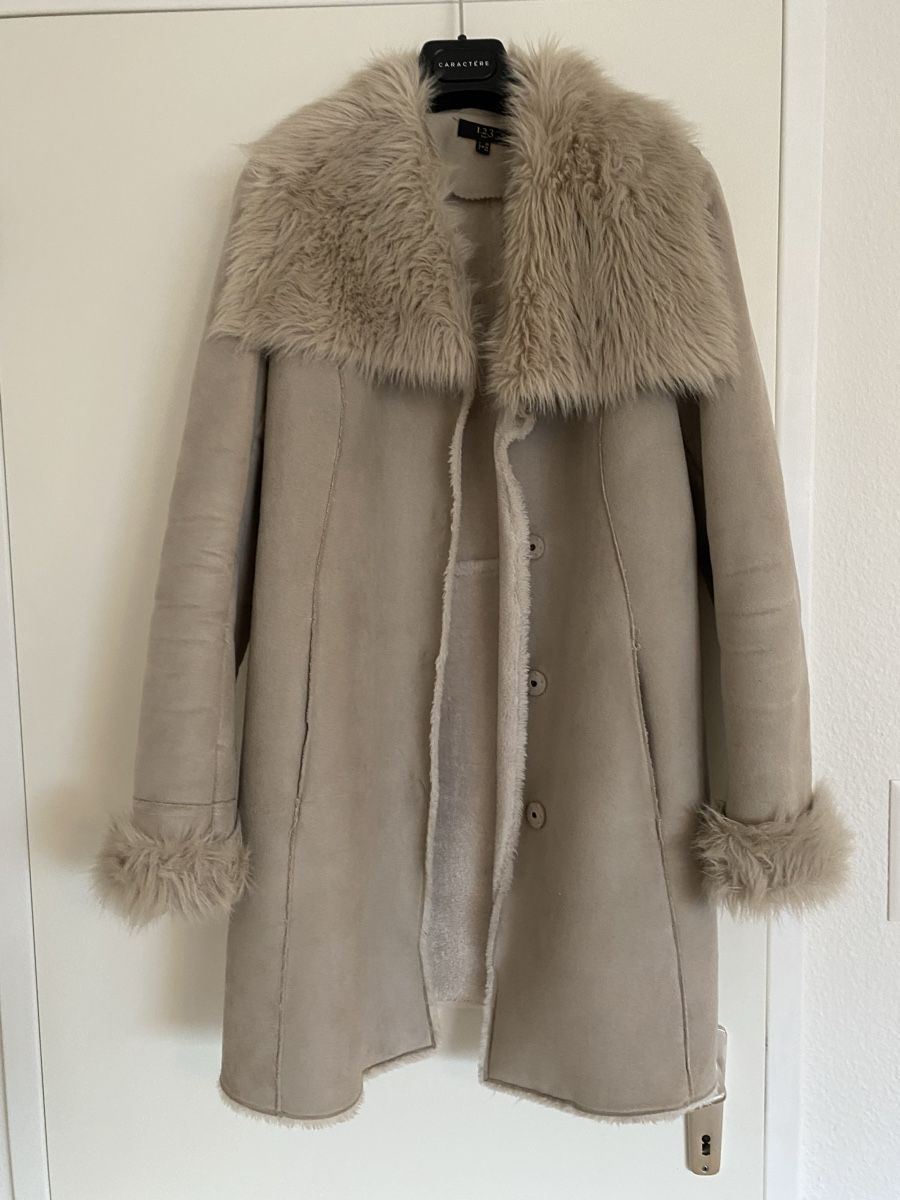Cappotti: 1. 2. 3. PARIS Winter coat – Usato da Basel venduto da dar_ch4051 1