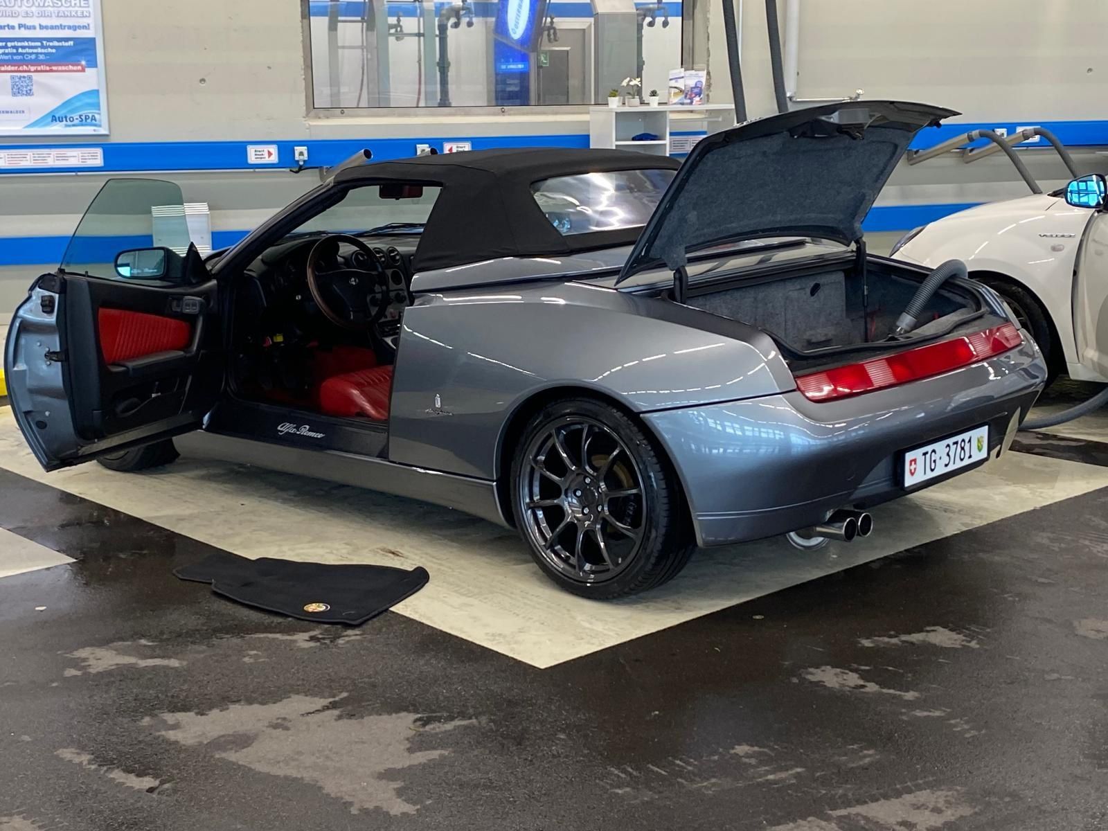 Alfa Romeo Autos: 2003 Alfa Romeo Spider 2.0 TS 16V – Gebraucht aus Thal von yan_wvq6