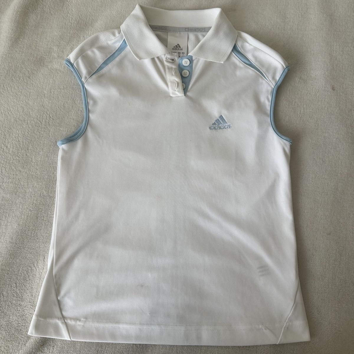 Adidas Magliette Polo: Vintage Adidas Golf Polo Jersey 152 – Usato da Givisiez venduto da dor_xb9k