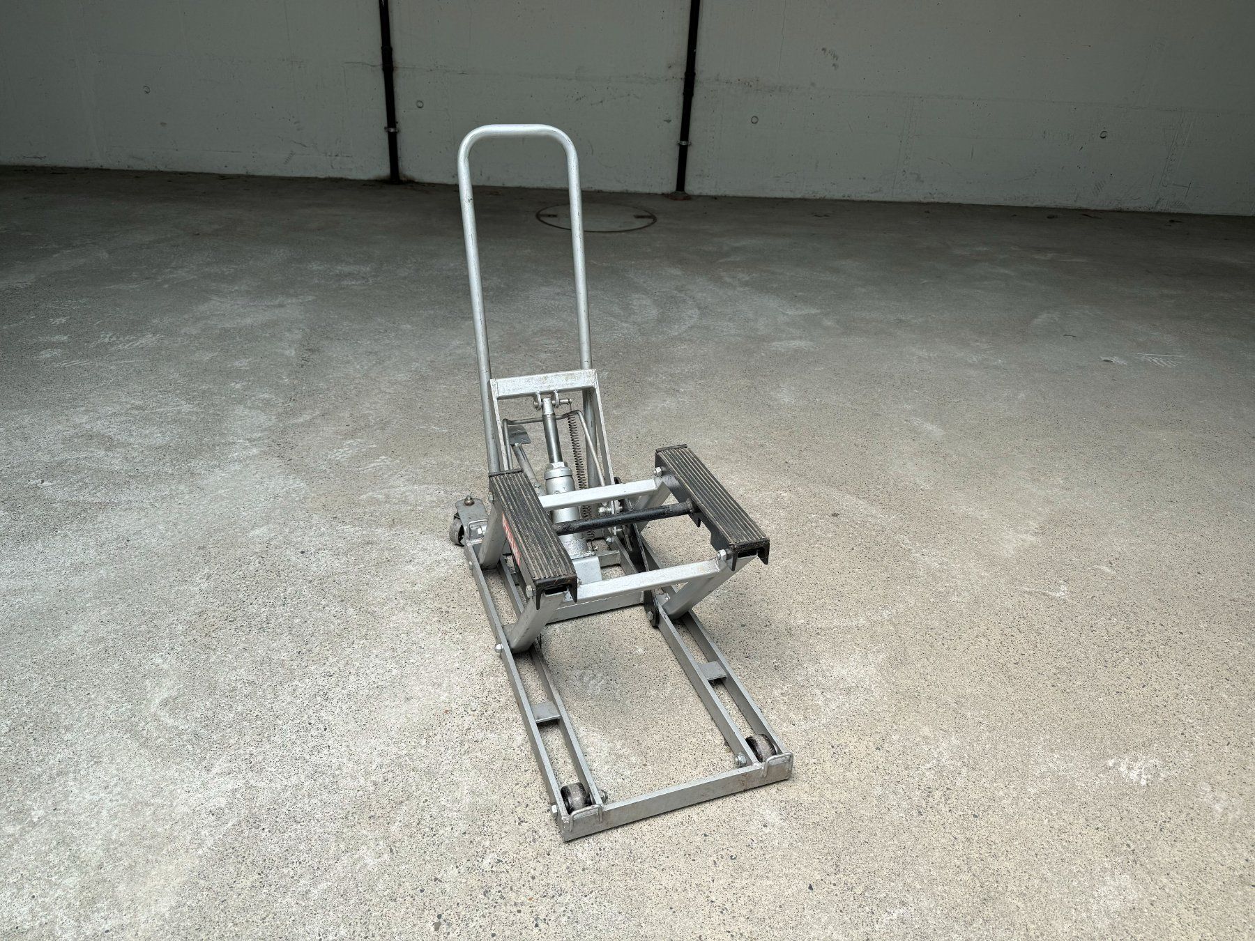 Piattaforme elevatrici: Pro - Lift  Motorrad Lift – Usato da Oberkulm venduto da Roeschu67 1