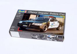 Chevy Impala Police Car 1:25 von Revell