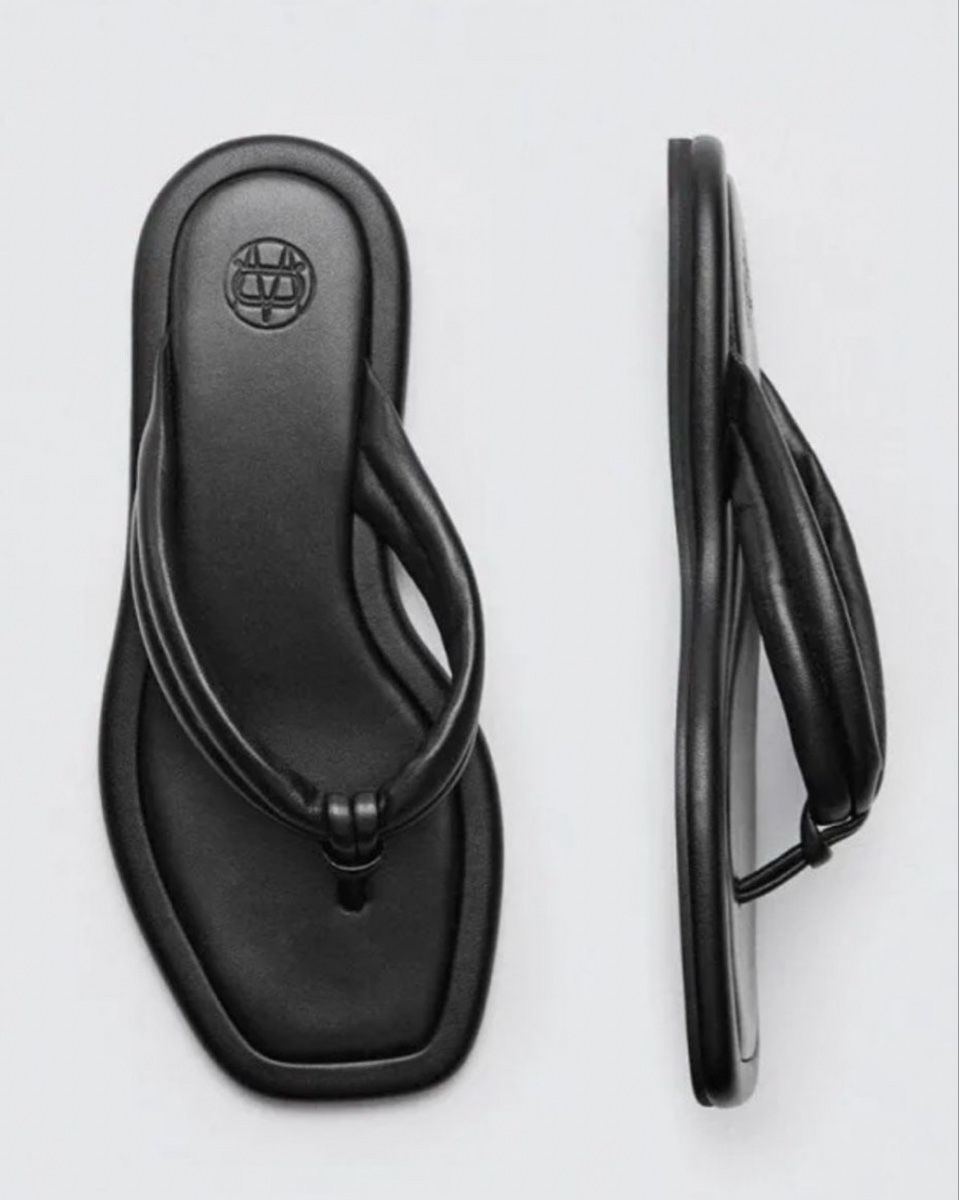 Massimo Dutti Chaussures femmes: Flip Flop schwarz Leder – D'occasion à Hünibach par ChristaMaria