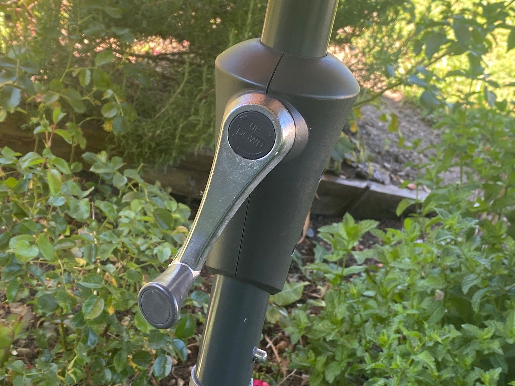 Ombrelloni: Sonnenschirm mit Kurbel (3m) – Usato da Zürich venduto da Tippex66 3