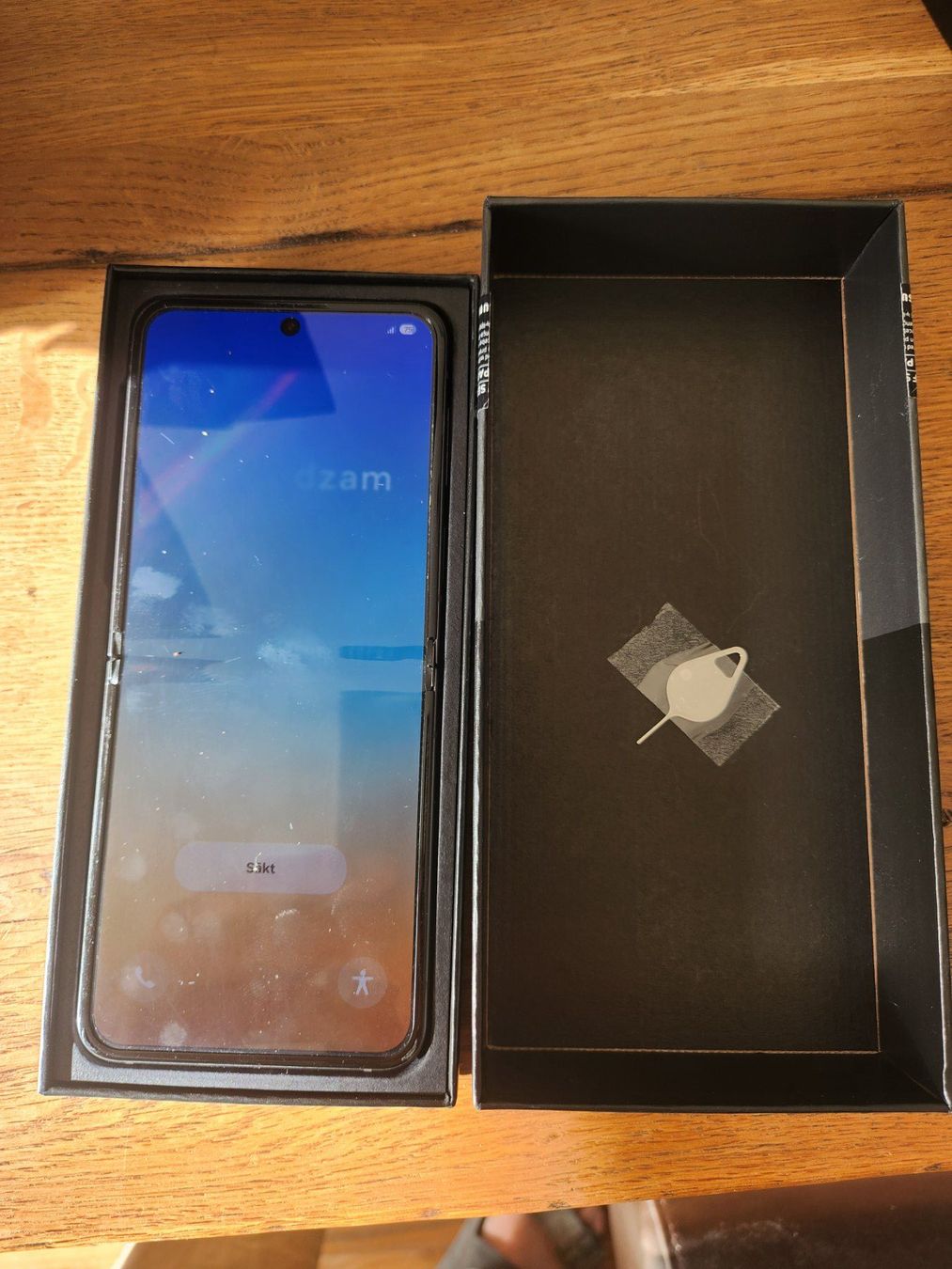 Samsung Telefoni cellulari / Smartphones: Samsung Flip 5  256 GB – Usato da Jegenstorf venduto da fin_s2wp 1