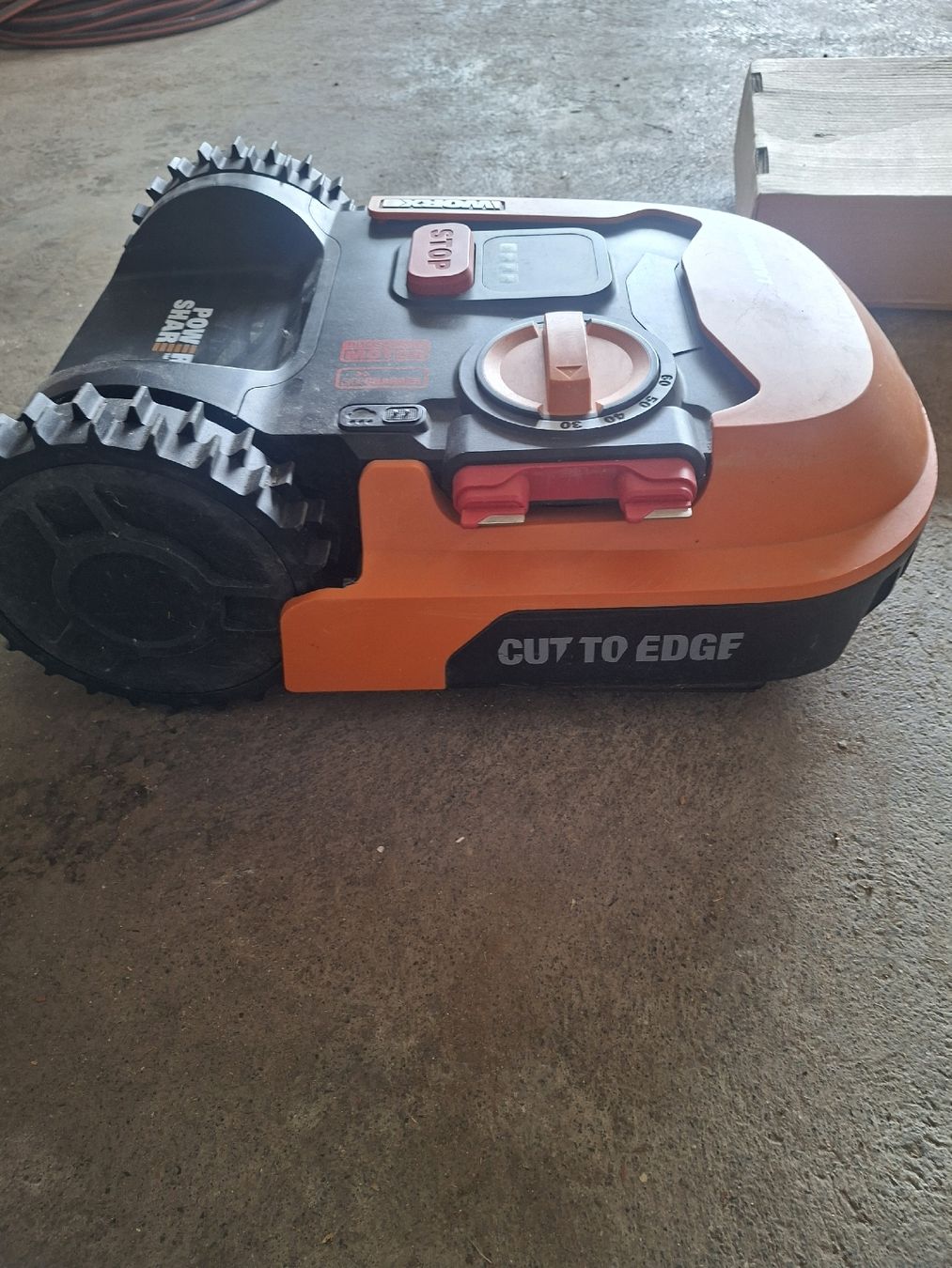 Worx Tondeuses à gazon: WORX LANDROID M RASENROBOTTER – Neuf (Voir description) à Davos Platz par Charly4711