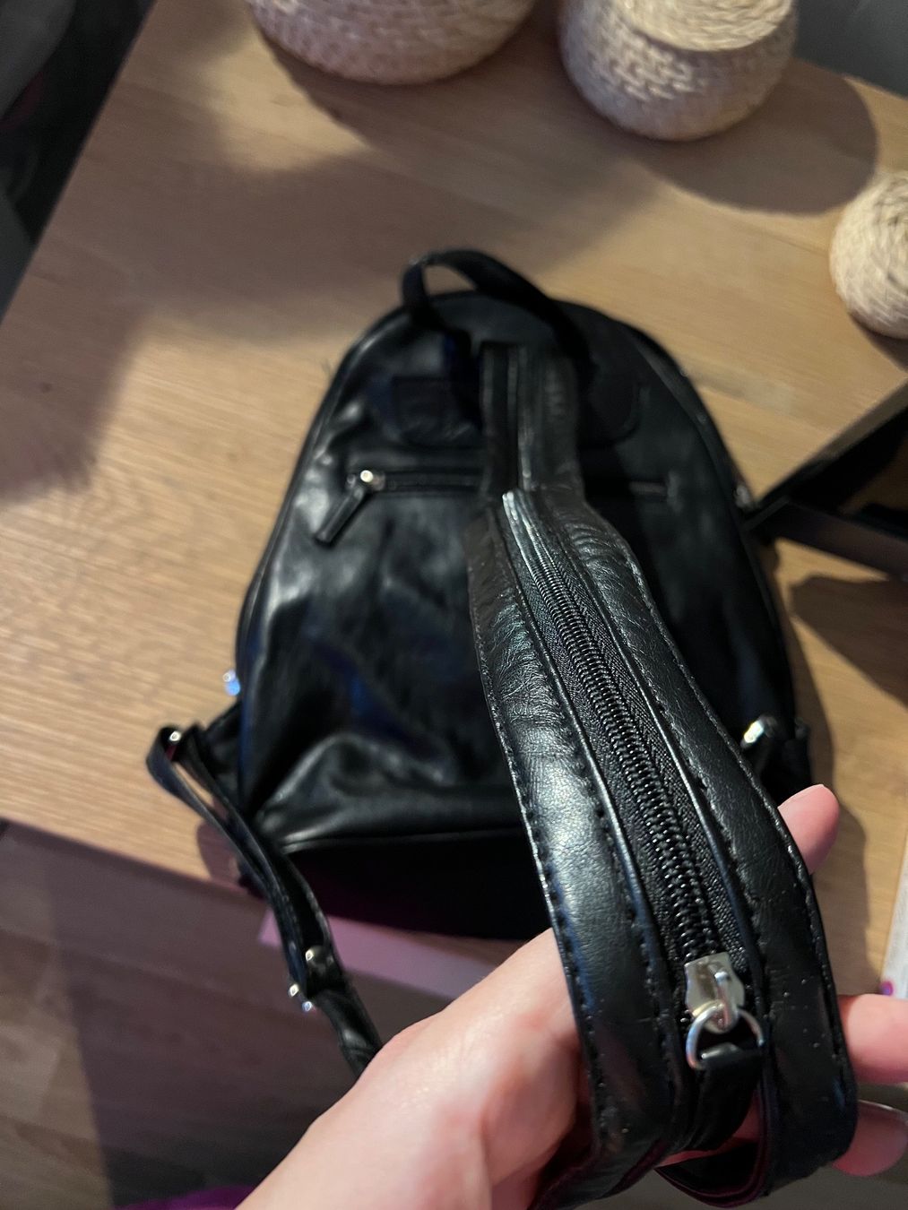 Rucksäcke: Sac à dos noir en similicuir – Neu (gemäss Beschreibung) aus Charmey (Gruyère) von ya_12 2