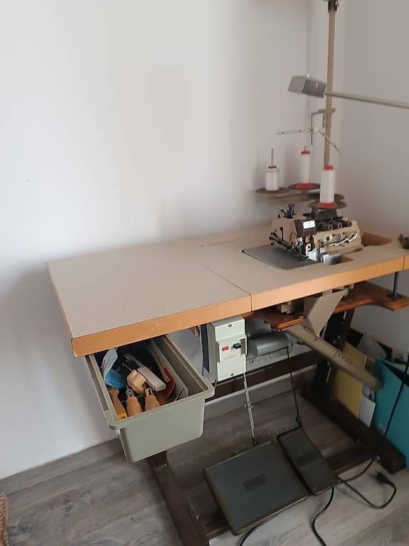 Macchine da cucire: Mauser Special Overlook Industrienähmaschine – Usato da Brissago venduto da NanaBa7 1