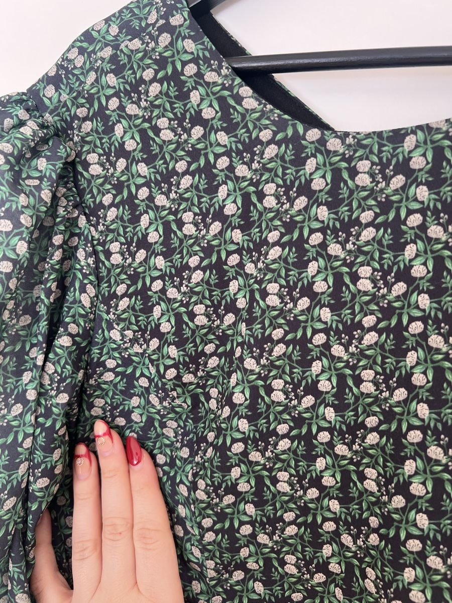 Kleider: Trendyol Kleid mit Blumenmuster, Grösse 38 - Top – Gebraucht aus Wattwil von skr_94 3