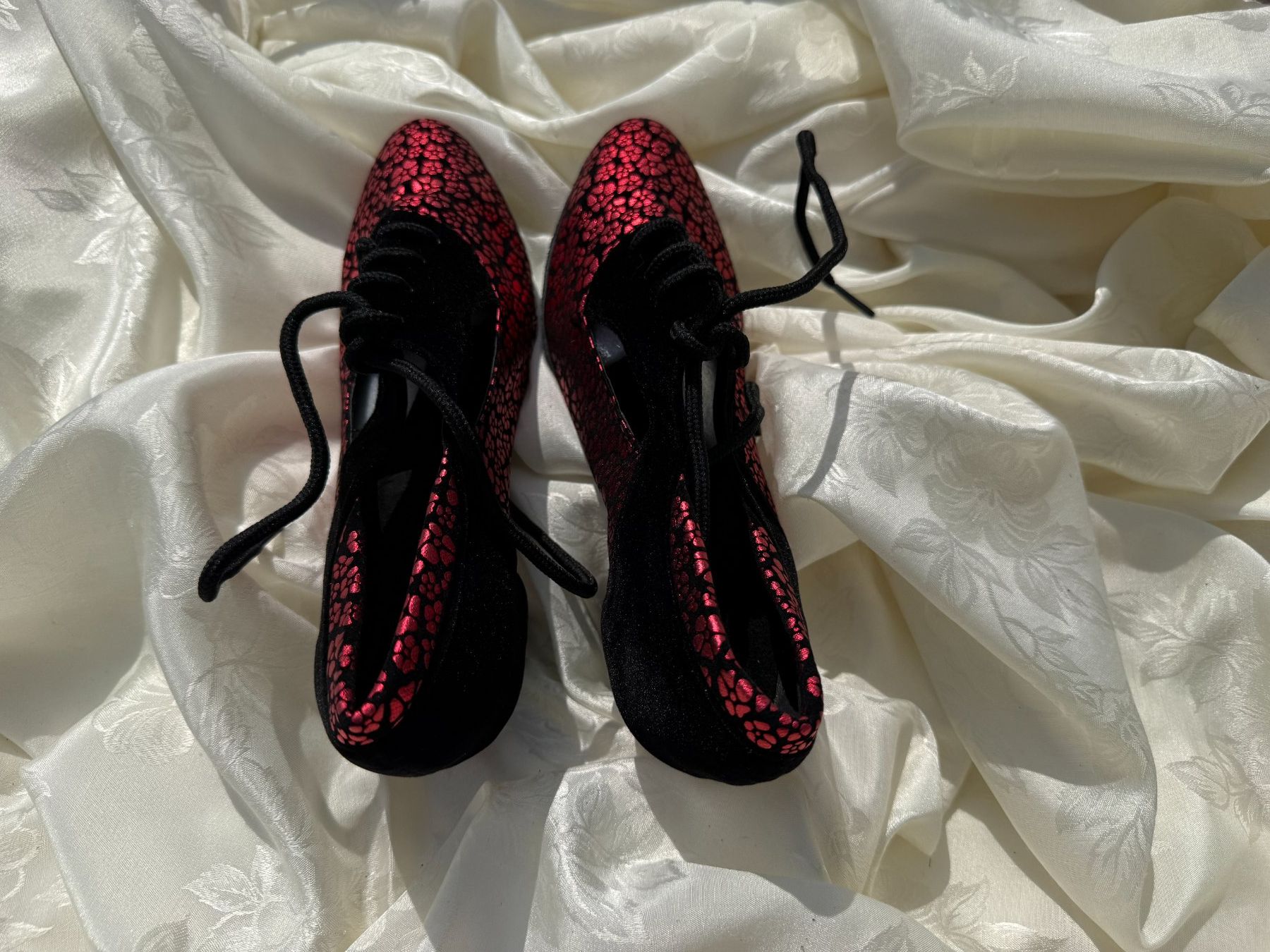 Scarpe da donna: Damen-Tanzschuhe Größe 35 - NEU – Usato da Vacallo venduto da cri_229f 3