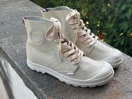 Gepflegte Palladium Damensneaker Gr. 38 (24cm)
