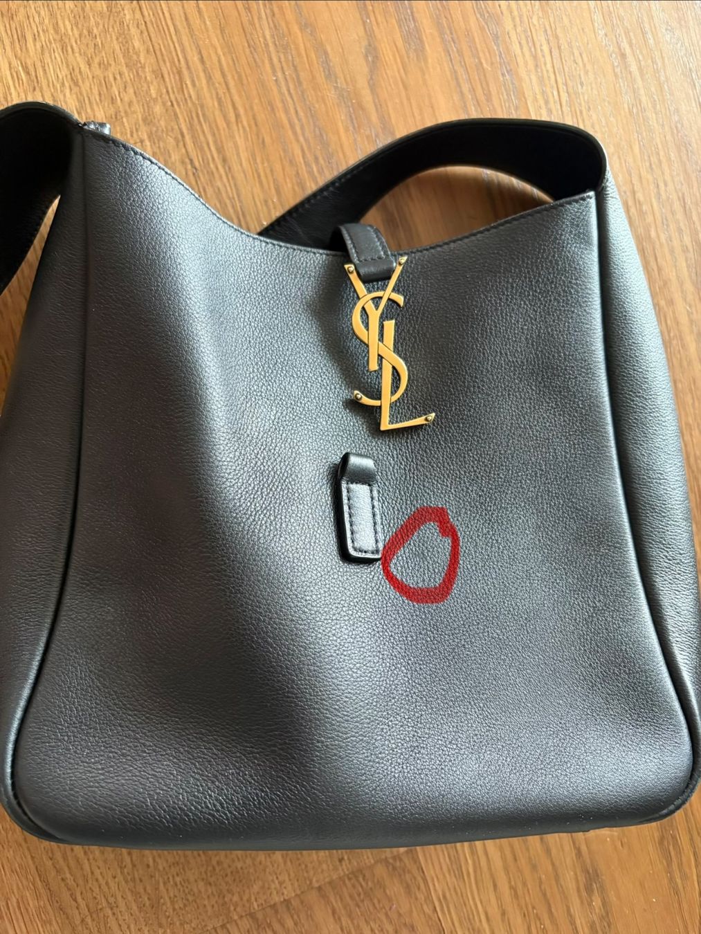 Saint Laurent Borse da donna: Saint Laurent Le 5 à 7 Leder Handtasche Medium schwarz – Usato da Zug venduto da bia_v6gf 9