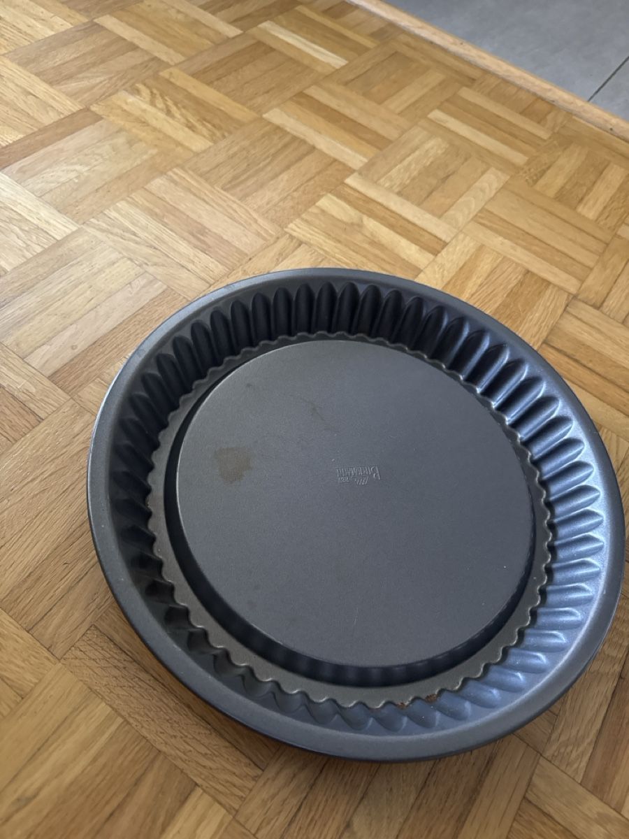 Teglie da forno: Backform Wähenform rund Metall gebraucht – Usato da Zürich venduto da Miiiich__elle 1