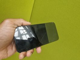 iPhone 15 Pro Max (vermutlich) — Display gerissen