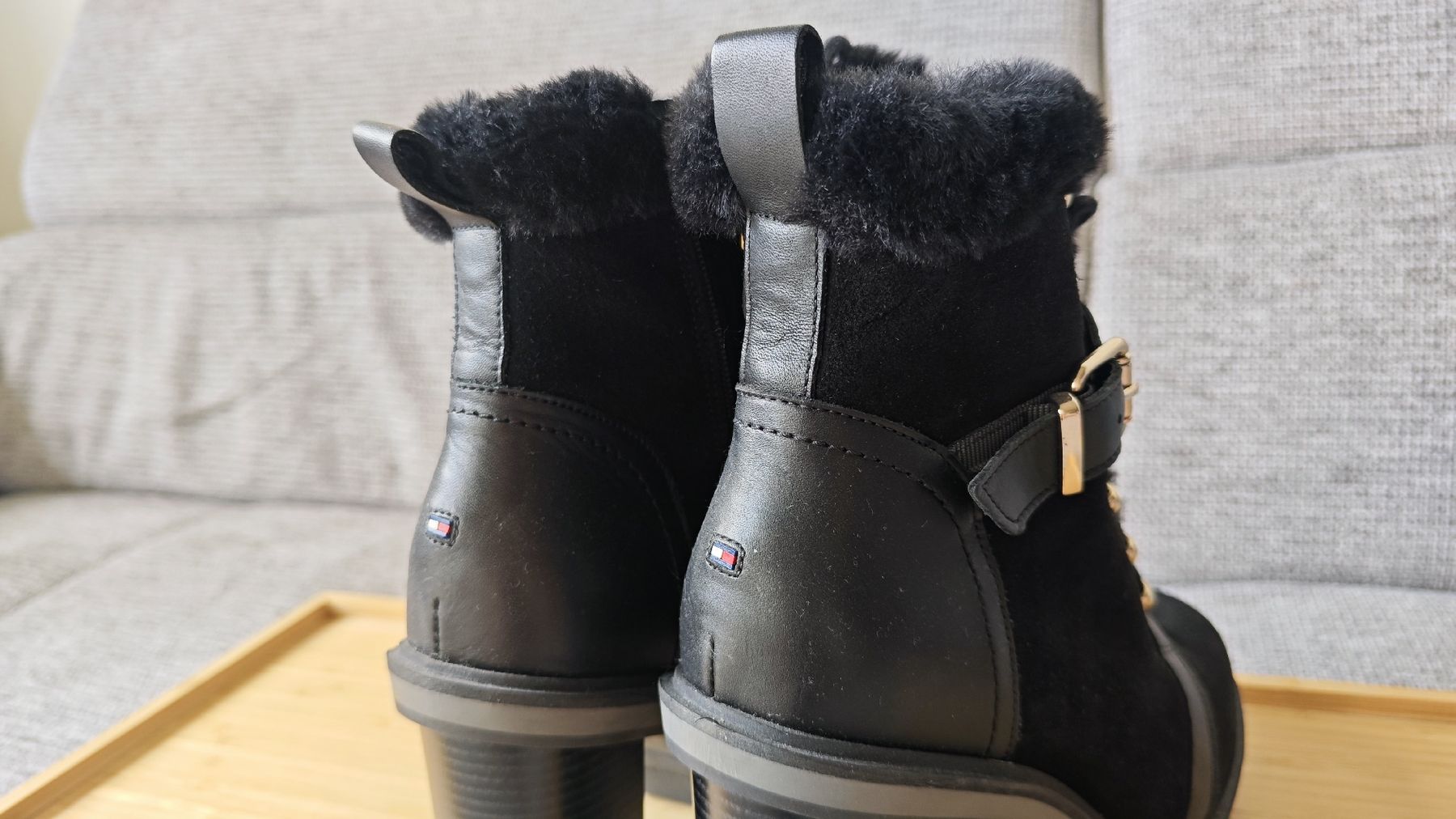 Tommy Hilfiger Damenschuhe: Tommy Hilfiger Black Fur Lined Boots Size 39 – Neu (gemäss Beschreibung) aus Zürich von alu_dzr7 5