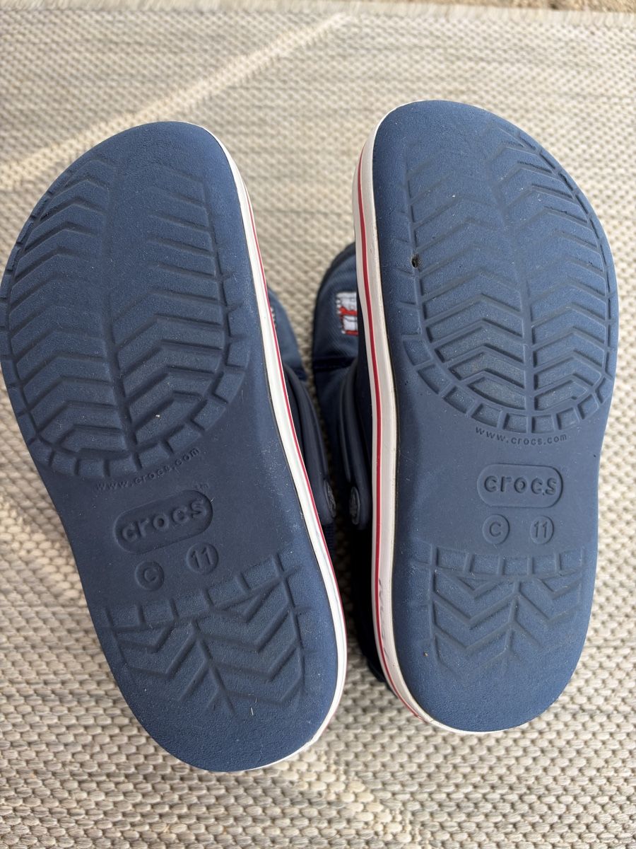 Crocs Chaussures garçon: Crocs C11 (28/29) – D'occasion à Biberen par Flocke83 3