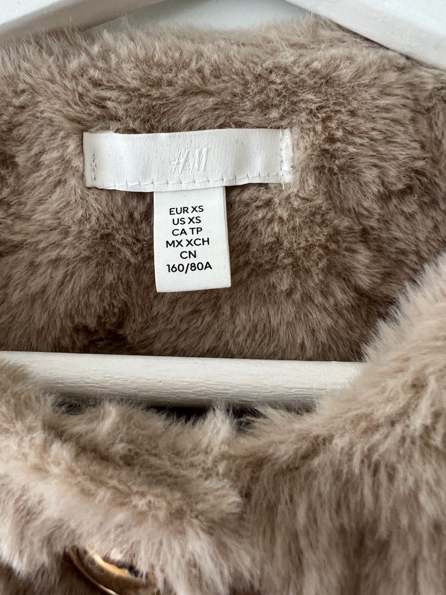 H&M Giacche: H&M Kunstfell Jacke Beige, Grösse XS – Nuovo (secondo la descrizione) da Zürich venduto da anna_ri 1