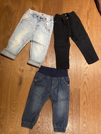 3 Paar Hosen/ Jeans Gr.86
