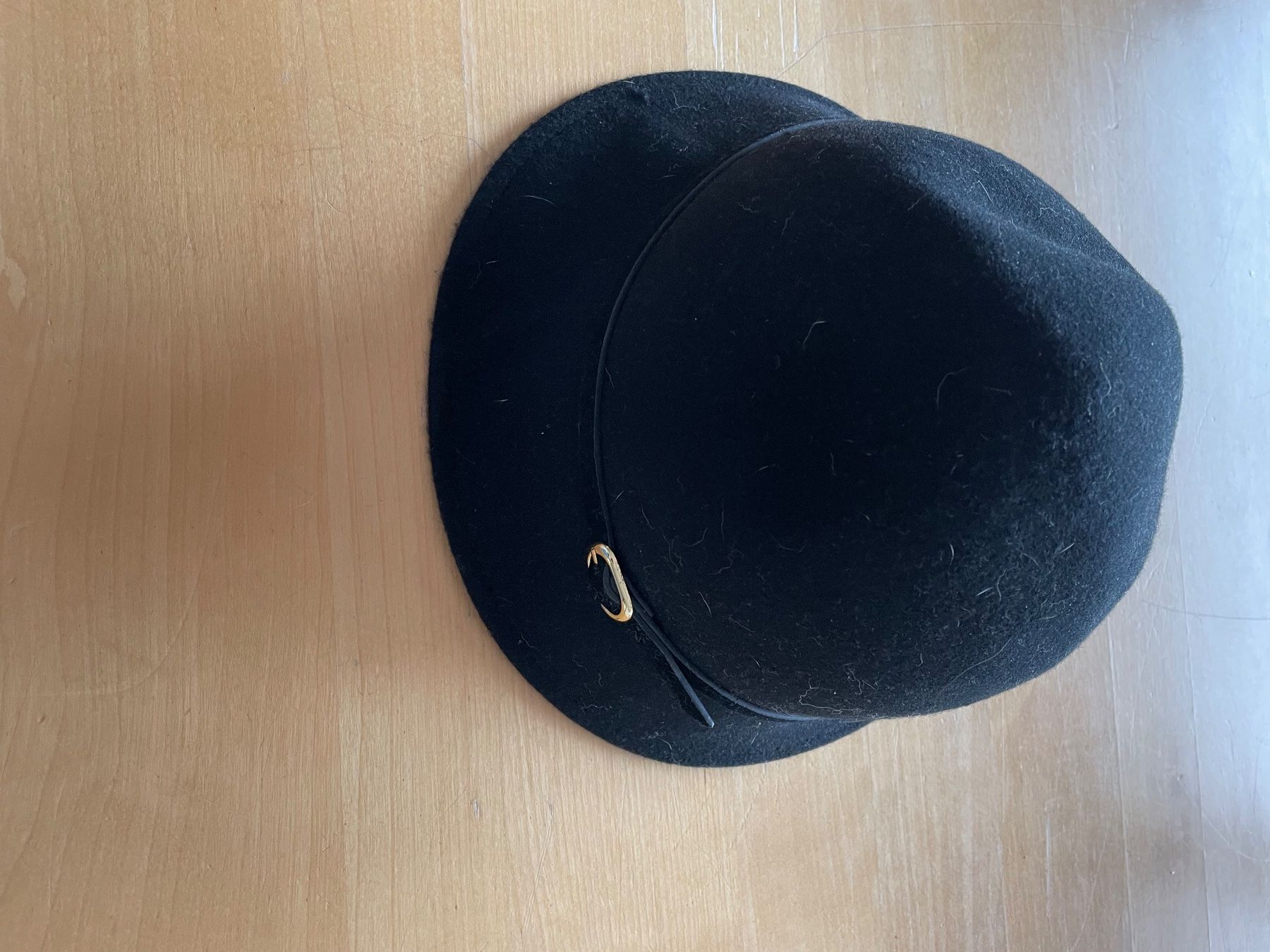Hüte, Mützen & Caps: Damenhut – Gebraucht aus Zofingen von Hathoway