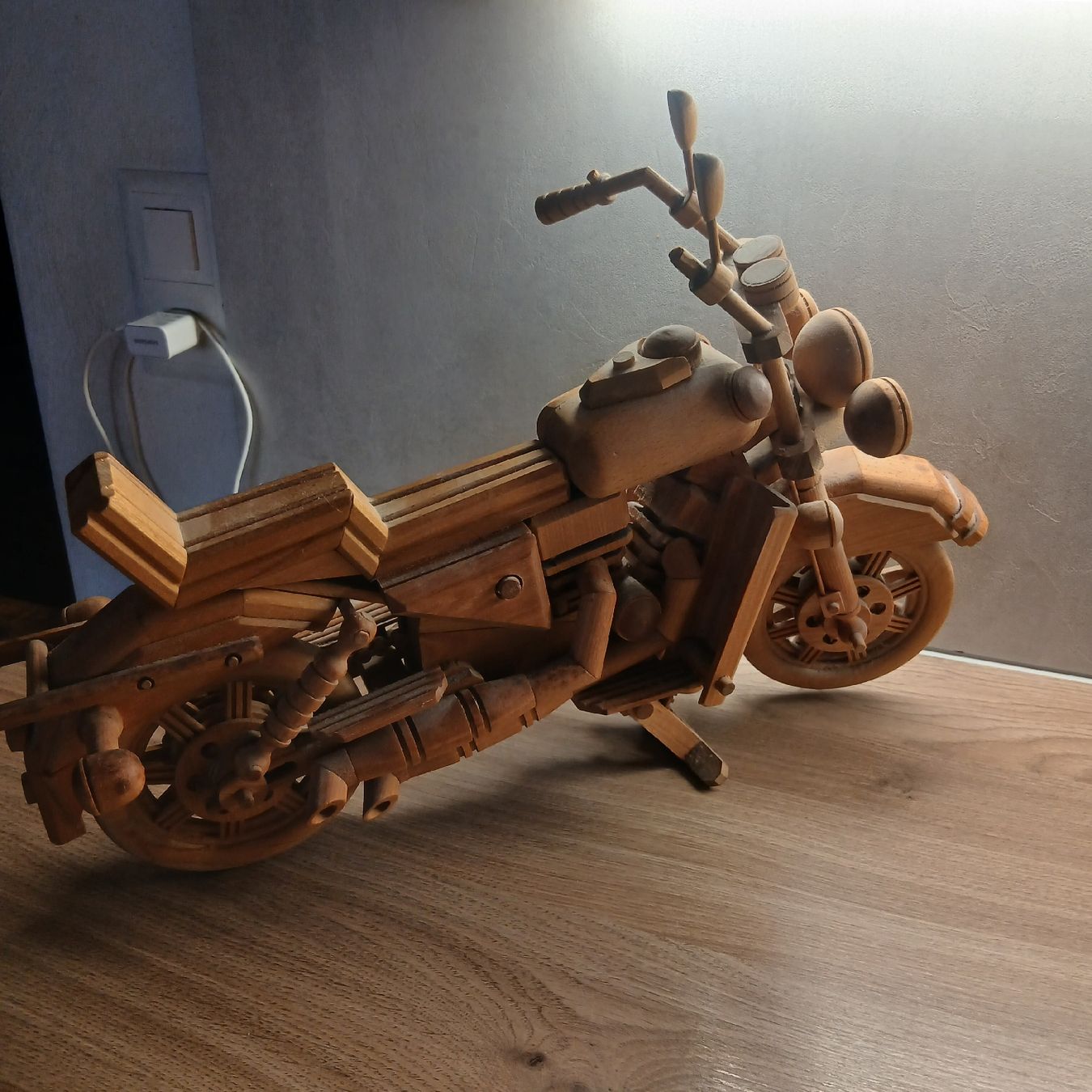 Tutte le decorazioni: Holz Motorrad Deko Handarbeit – Usato da Rapperswil SG venduto da Danii008 1