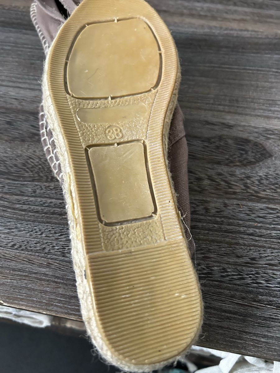 Chaussures femmes: Sommer Espadrilles, Gr. 38  – Neuf (Voir description) à Beringen par Sternli650 1