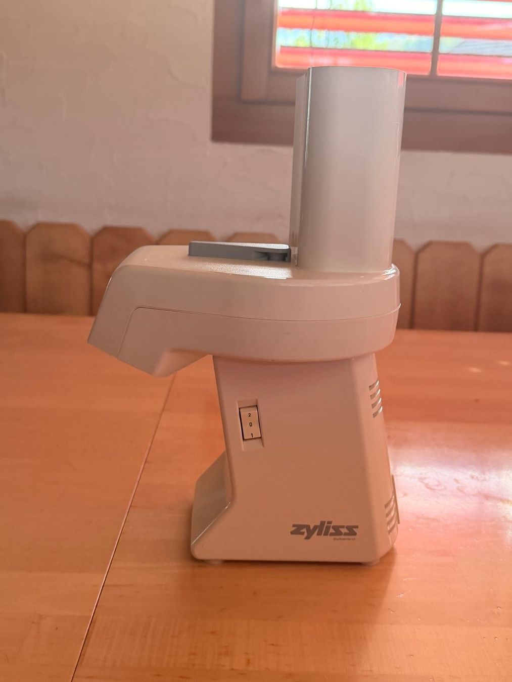 Zyliss Küchengeräte: ZYLISS Elektro Scheibenraffel – Gebraucht aus Gwatt (Thun) von Knuddel.88