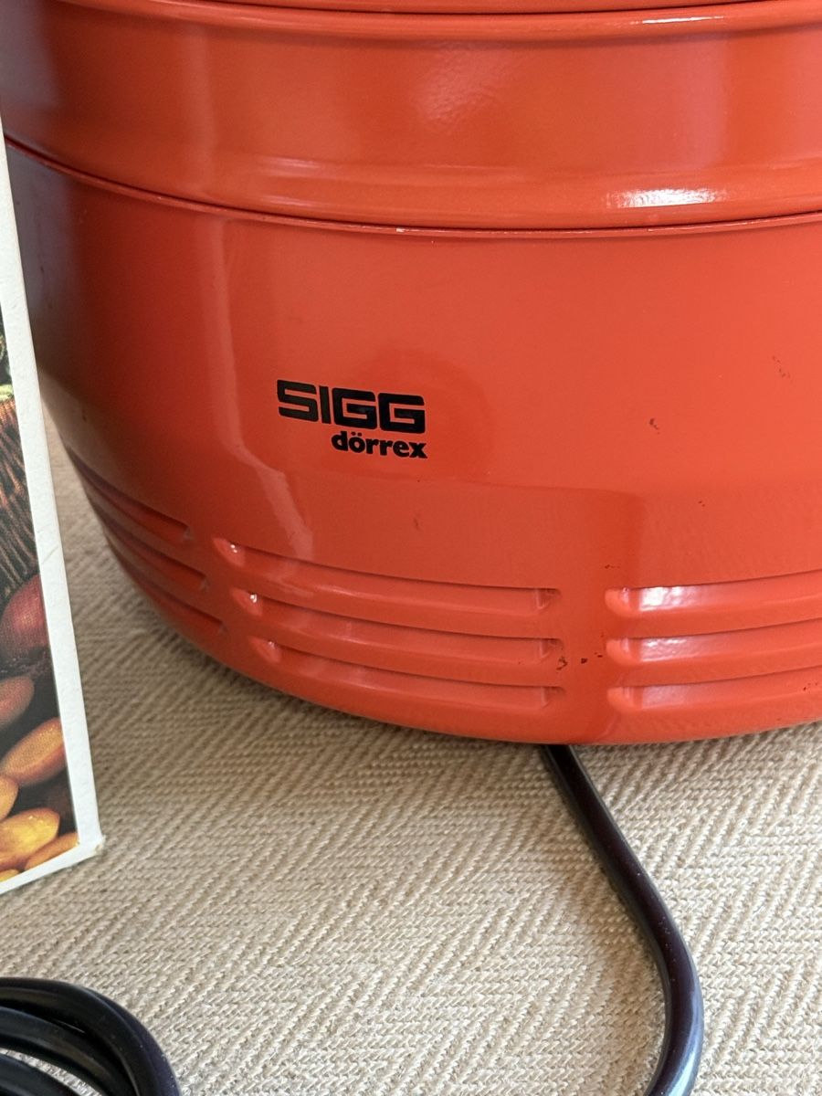 Sigg Appareils de cuisine: Vintage SIGG DÖRREX Dörrautomat mit 5 Gittern NEUWERTIG  – D'occasion à Konolfingen par petzipetz 1