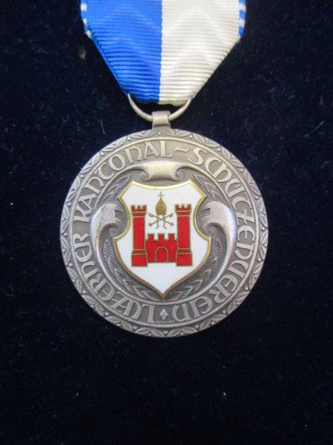 Medaglie: Luzerner Stich 1990 emailliertes Gemeindewappen Rothenburg – Nuovo (secondo la descrizione) da Luzern venduto da Horoskop1 1
