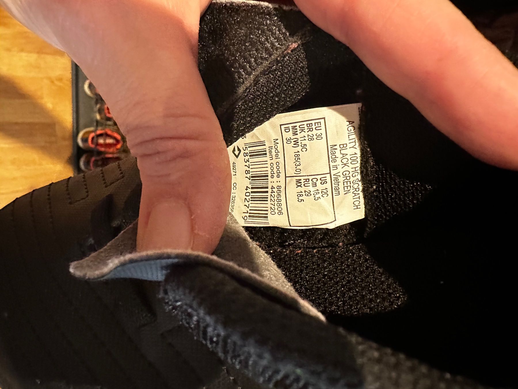 Scarpe per ragazzi: Fußballschuhe kinder – Usato da Uetikon am See venduto da ano_mnw7 2
