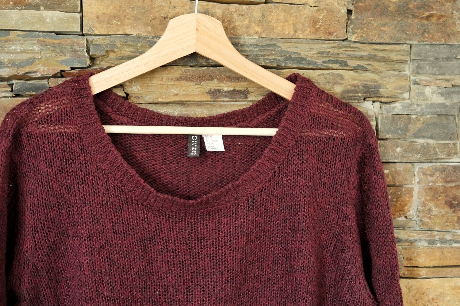 H&M Maglioni & Felpe: Pullover / Strickpullover H&M Gr. M bordeaux – Usato da Wohlen AG venduto da Exitburn 1