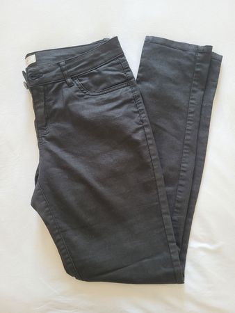 28. Pantalon Promod noir, taille 38
