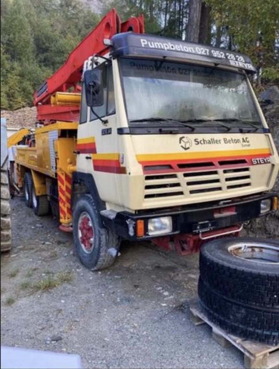 Autocarri: Betonpumpe 28m – Usato da Ueberstorf venduto da FuchsF 1