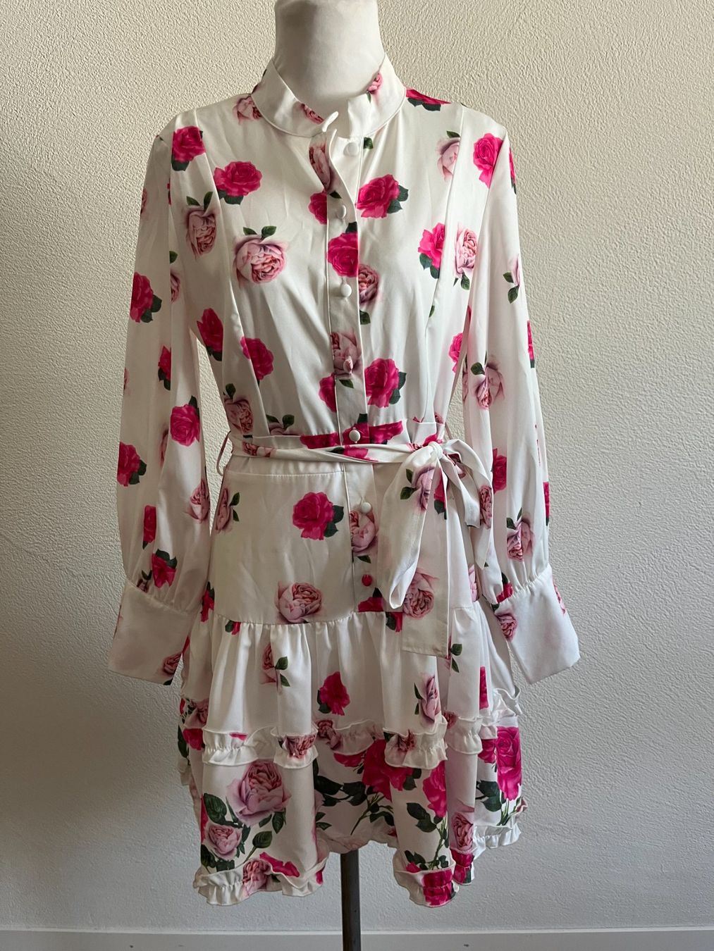 Kleider: Kleid, Gr. M, NP 89.- – Neu (gemäss Beschreibung) aus Interlaken von Jasmin_Flower