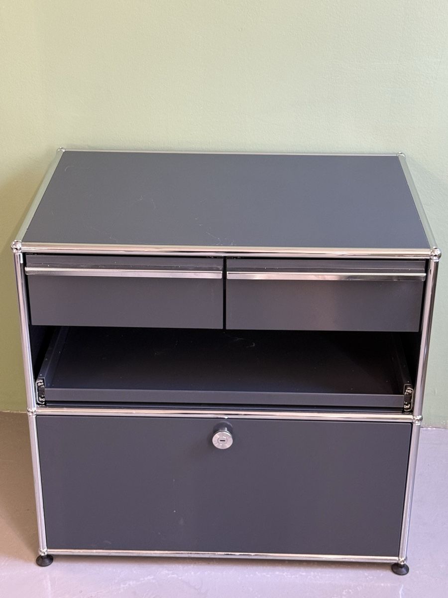 USM Eléments de bureau: USM Haller Korpus – D'occasion à Glattbrugg par q-aderdesign 3