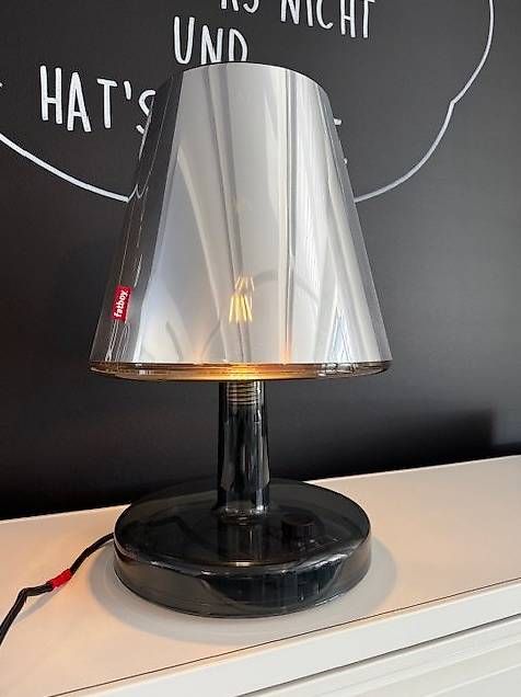 Lampen: Tischlampe Trans Parent, mit Silber Schirm, Ausstellungsmode – Gebraucht aus Lenzburg von Buerokonz