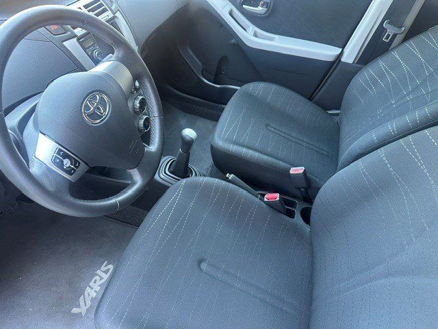Toyota Autos: Toyota Yaris  1.3 Chic – Gebraucht aus Oberriet SG von jeepv8 5