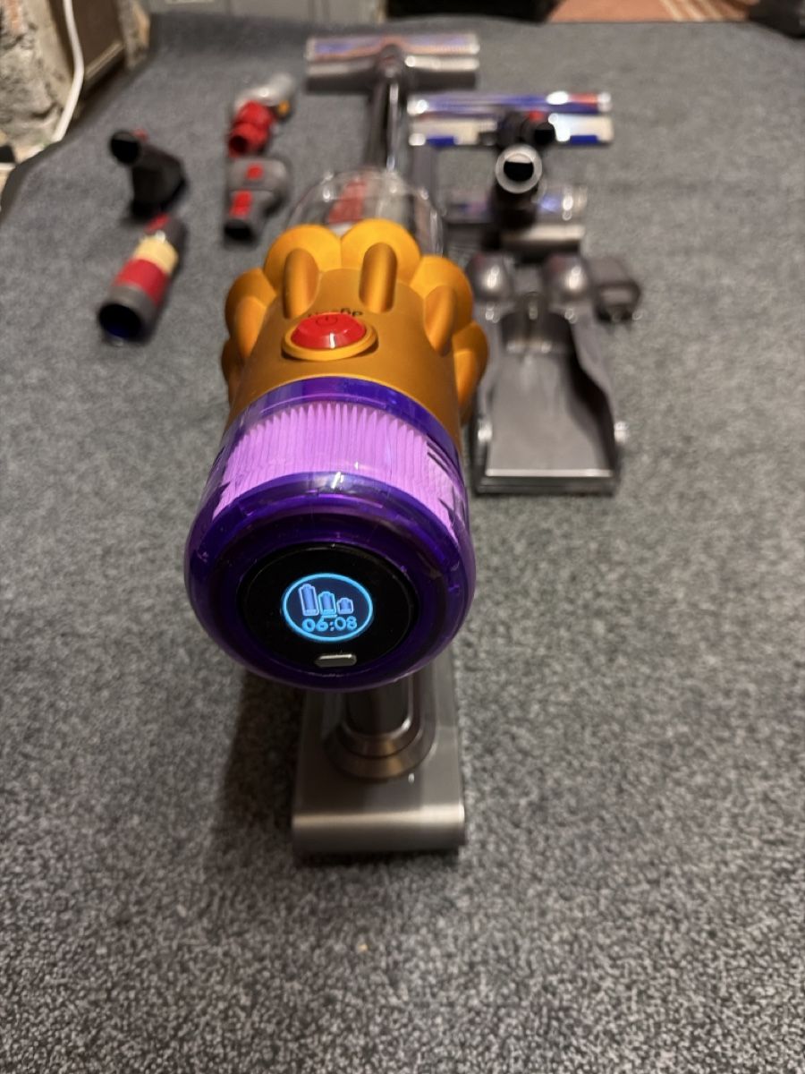 Dyson Staubsauger & Zubehör: Dyson v12 slim absolute  – Gebraucht aus Landquart von Nnf007 2