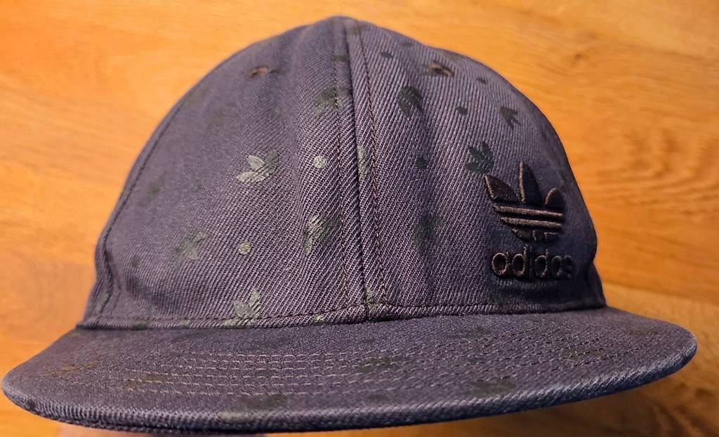Adidas Copricapi, berretti & cappellini: Casquette Adidas – Usato da Confignon venduto da Tibinhosfc 1