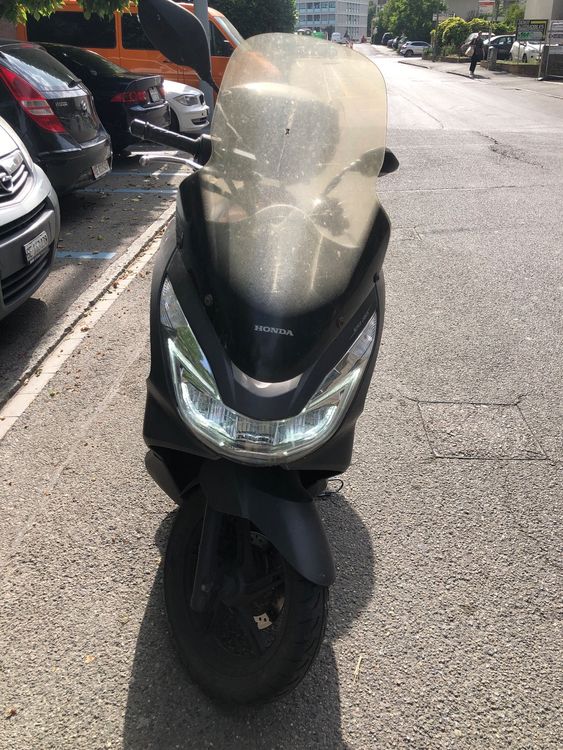 Scooter Honda PCX 125 avec moteur bloqué Kaufen auf Ricardo