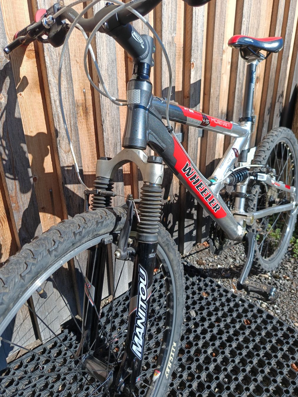 Wheeler Biciclette: Cooles Wheeler Bike Fully – Usato da Finsterwald LU venduto da zabryna 1