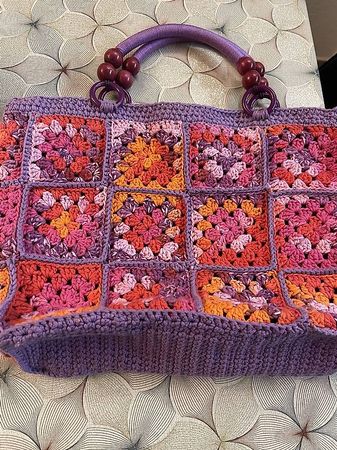 Vendo borsa fatta a mano rivestita internamente