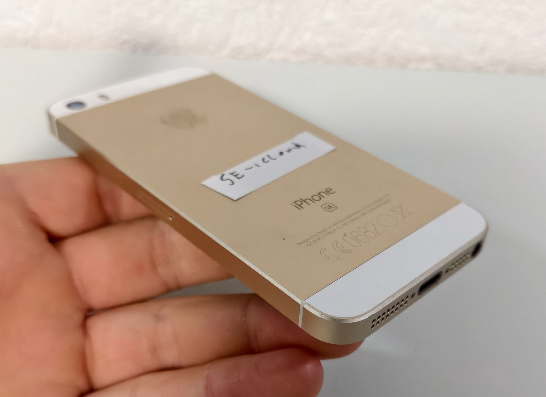 Apple Handys / Smartphones: iPhone SE – Defekt aus Ehrendingen von Rocky985 2
