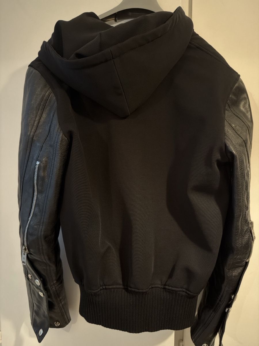Givenchy Giacche: Giacca Givenchy con cappuccio e maniche in pelle, nera – Usato da Lugano venduto da can_xdd8 6