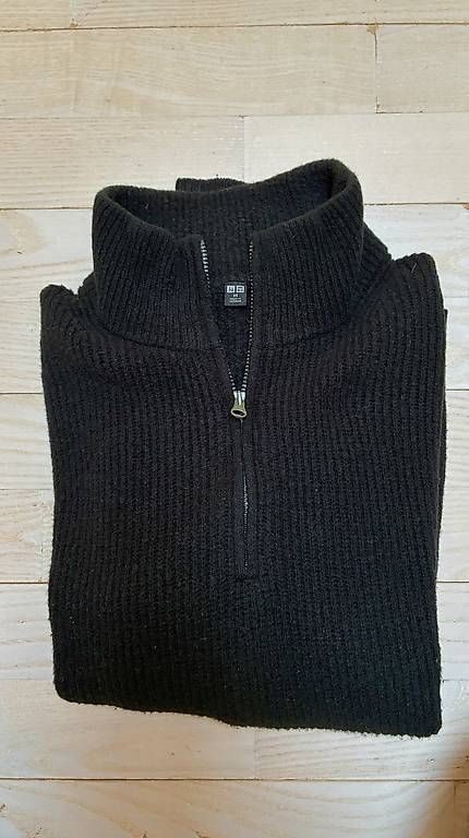 Uniqlo Pullover & Sweatshirts: Uniqlo Half Zip Pullover warm Grösse XS – Gebraucht aus Aegerten von OneLuke 1