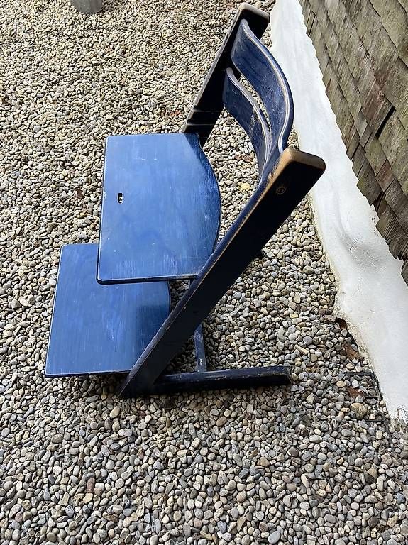 Hochstühle: Trip trap blau – Gebraucht aus Brunnadern von Bumlebee