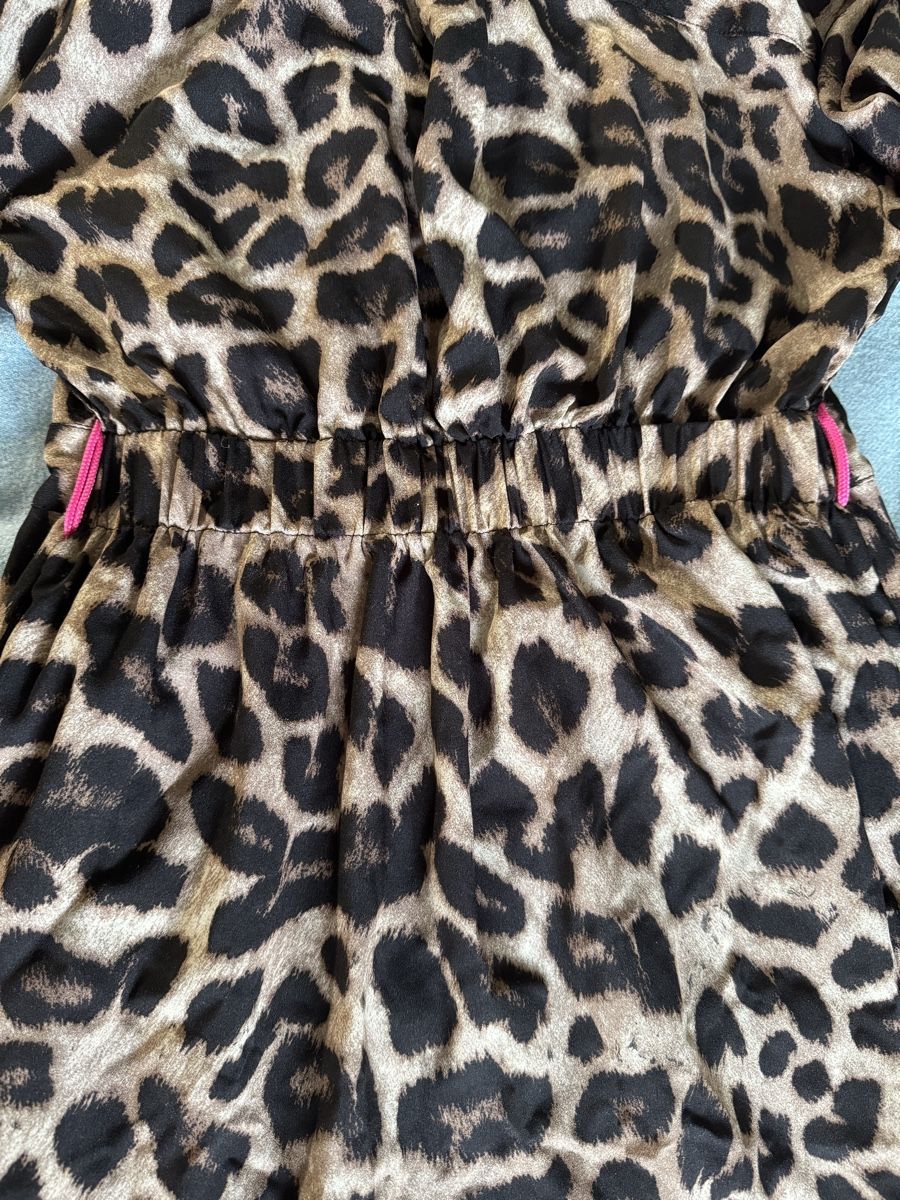 Kleider: Leoparden-Print Blusenkleid, Gr. S – Gebraucht aus Saas-Fee von omn_5qkz 7