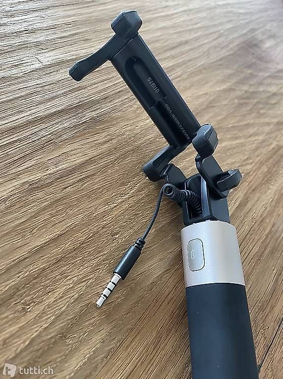 Staffe: Selfiestick HUAWEI – Usato da Rüthi (Rheintal) venduto da Foensi67 2