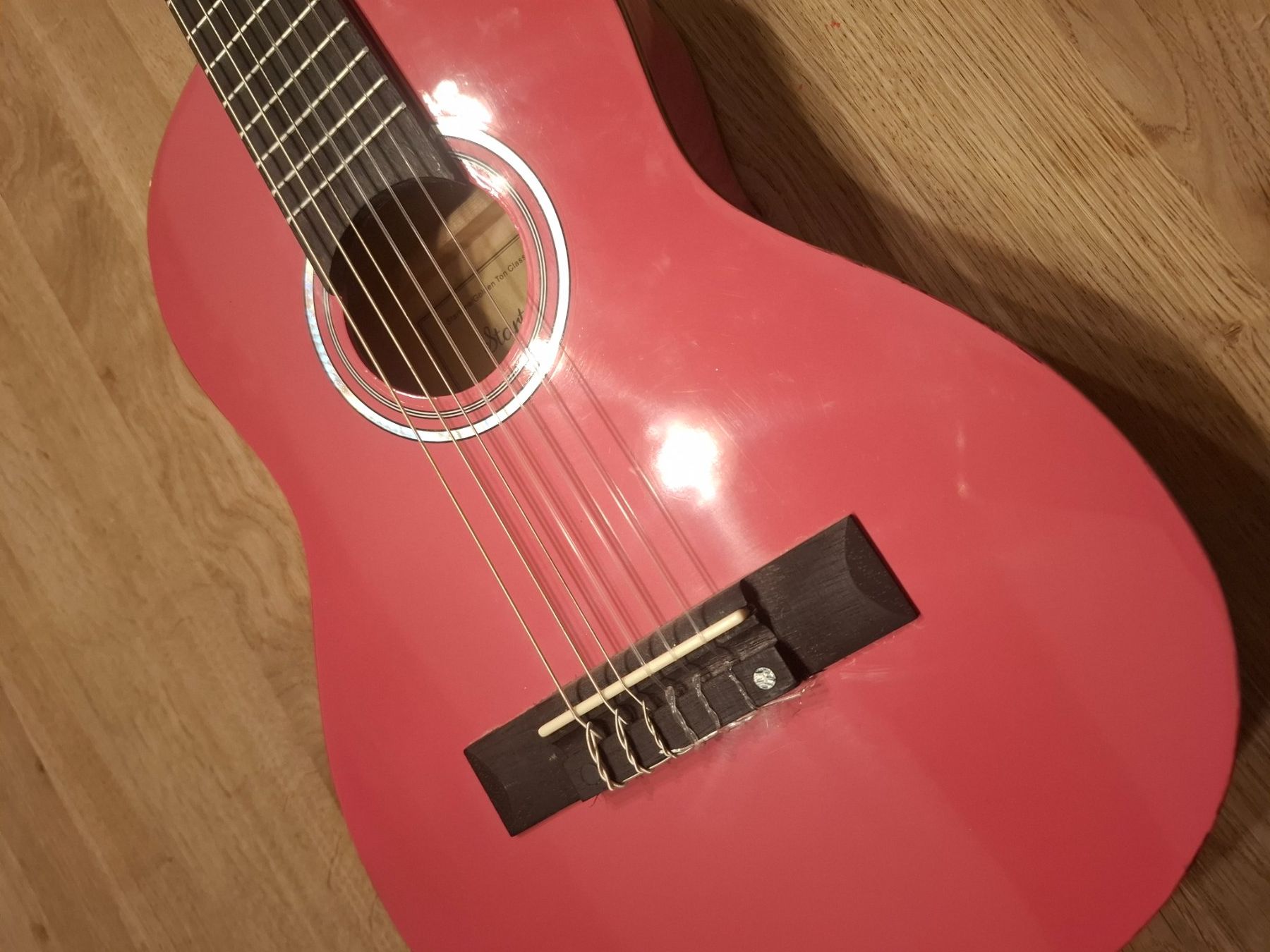 Musikinstrumente: Kindergitarre Startone pink – Gebraucht aus Frenkendorf von HJ.Peter.AG 2